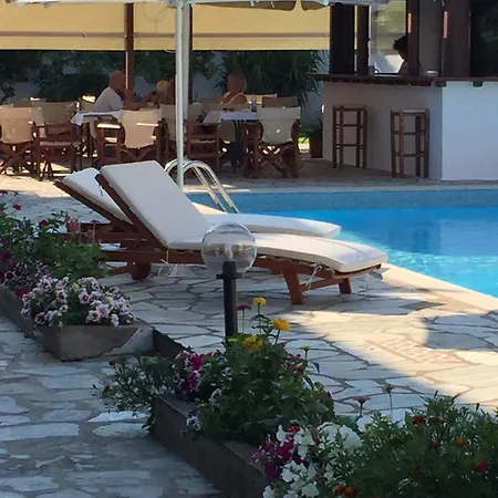 Marigoula Village Apartmanhotel Szkópelosz